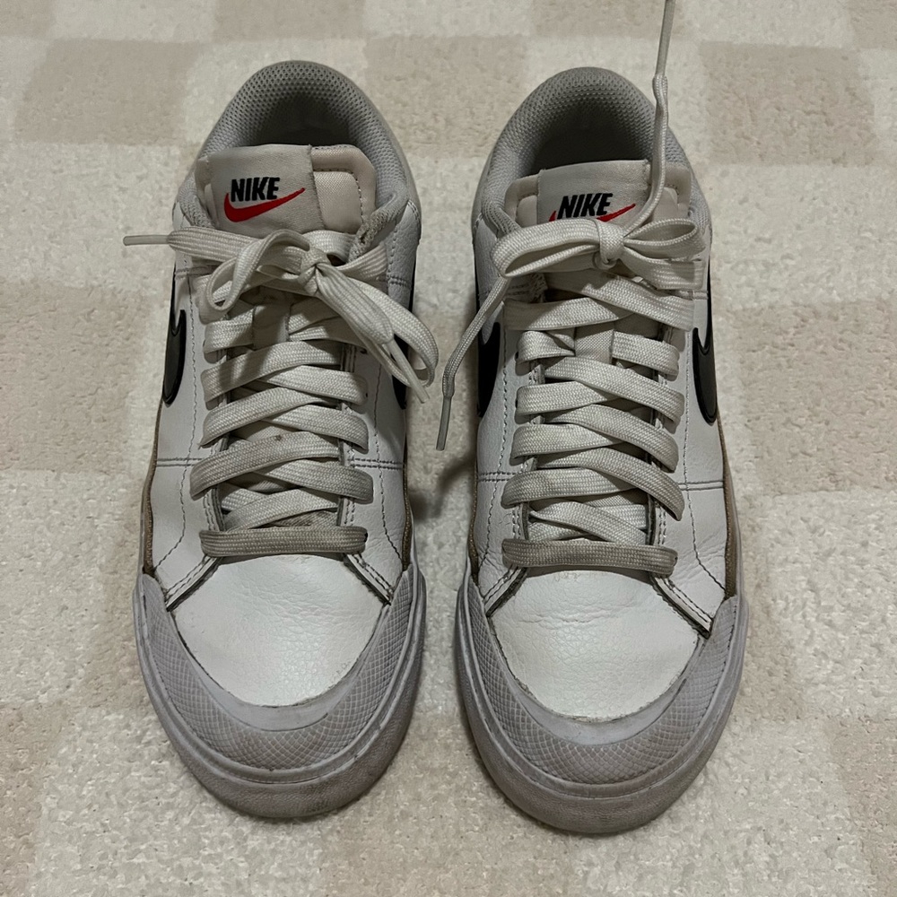 Nike Court Legacy Lift